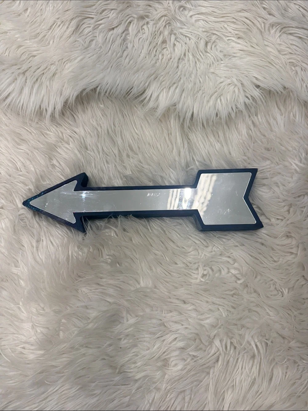 Decorative Arrow Wall Mirror in Navy Blue